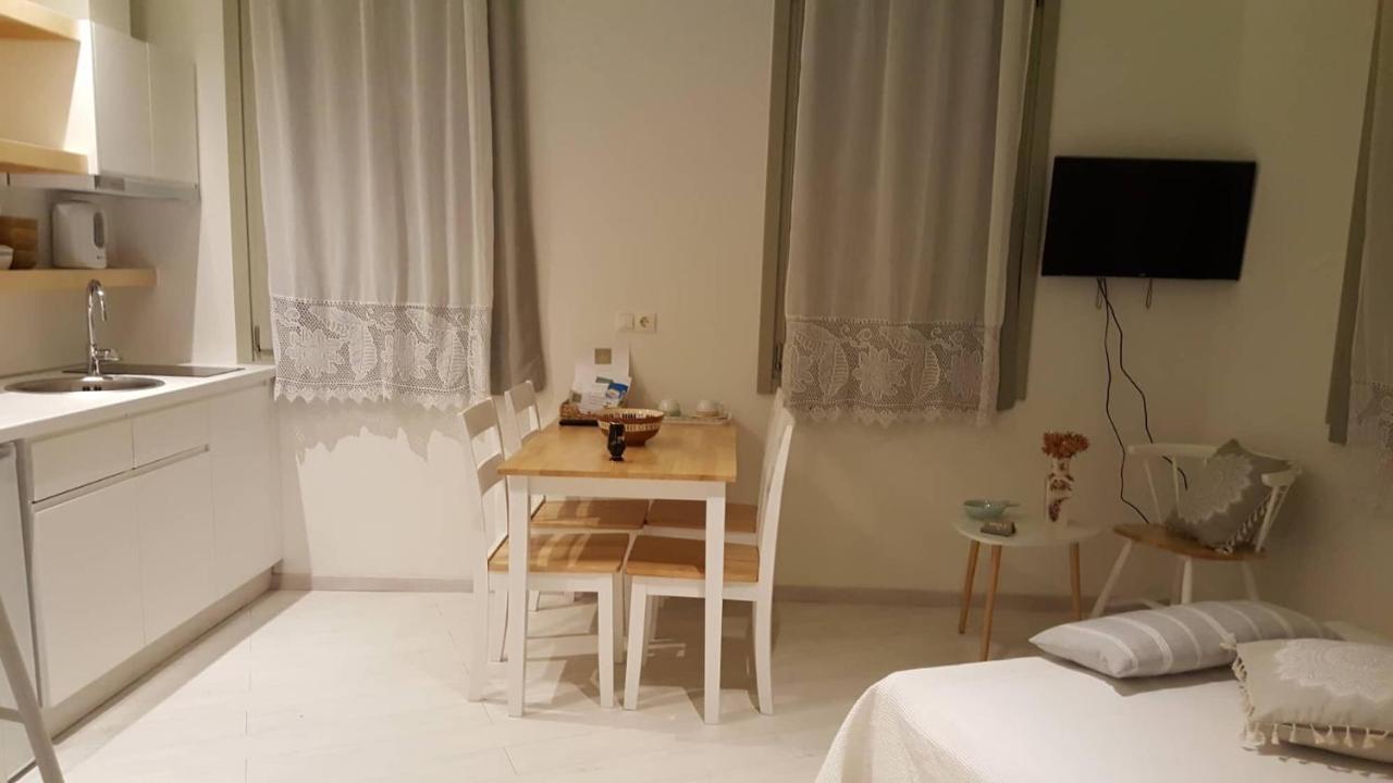 L Anima Boutique Suites Skiathos-Stadt Exterior foto